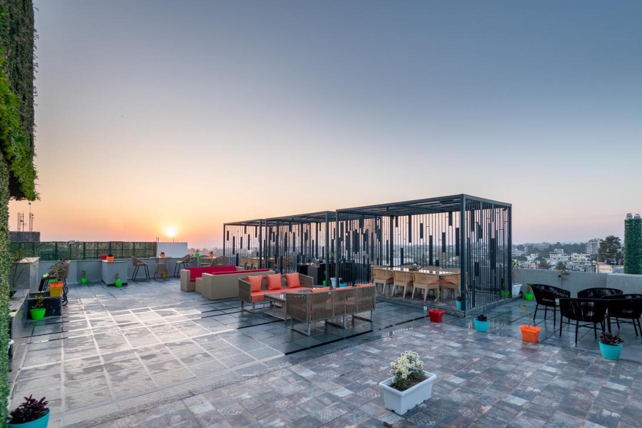Grand Luxotica By Dls Hotels Ντεχραντούν Εξωτερικό φωτογραφία